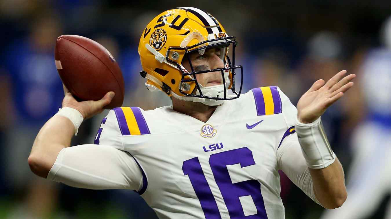 Vikings Sign Ex-Seahawks QB Danny Etling | Heavy.com