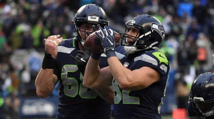 Fan-Favorite Seahawks TE Rejoining Team: Report