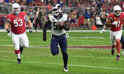 Bears Sign Ex-Rams 1st-Round Pick to 1-Year Deal