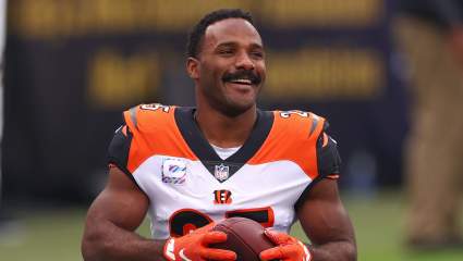 New Bucs Running Back Reveals Why He Shaved His Mustache