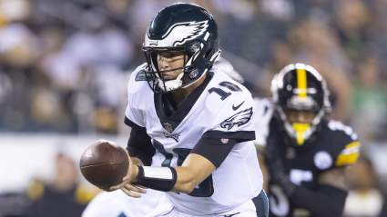 Ex-Eagles QB Traded to Vikings, Giants Rookie Pass Rusher Hurt