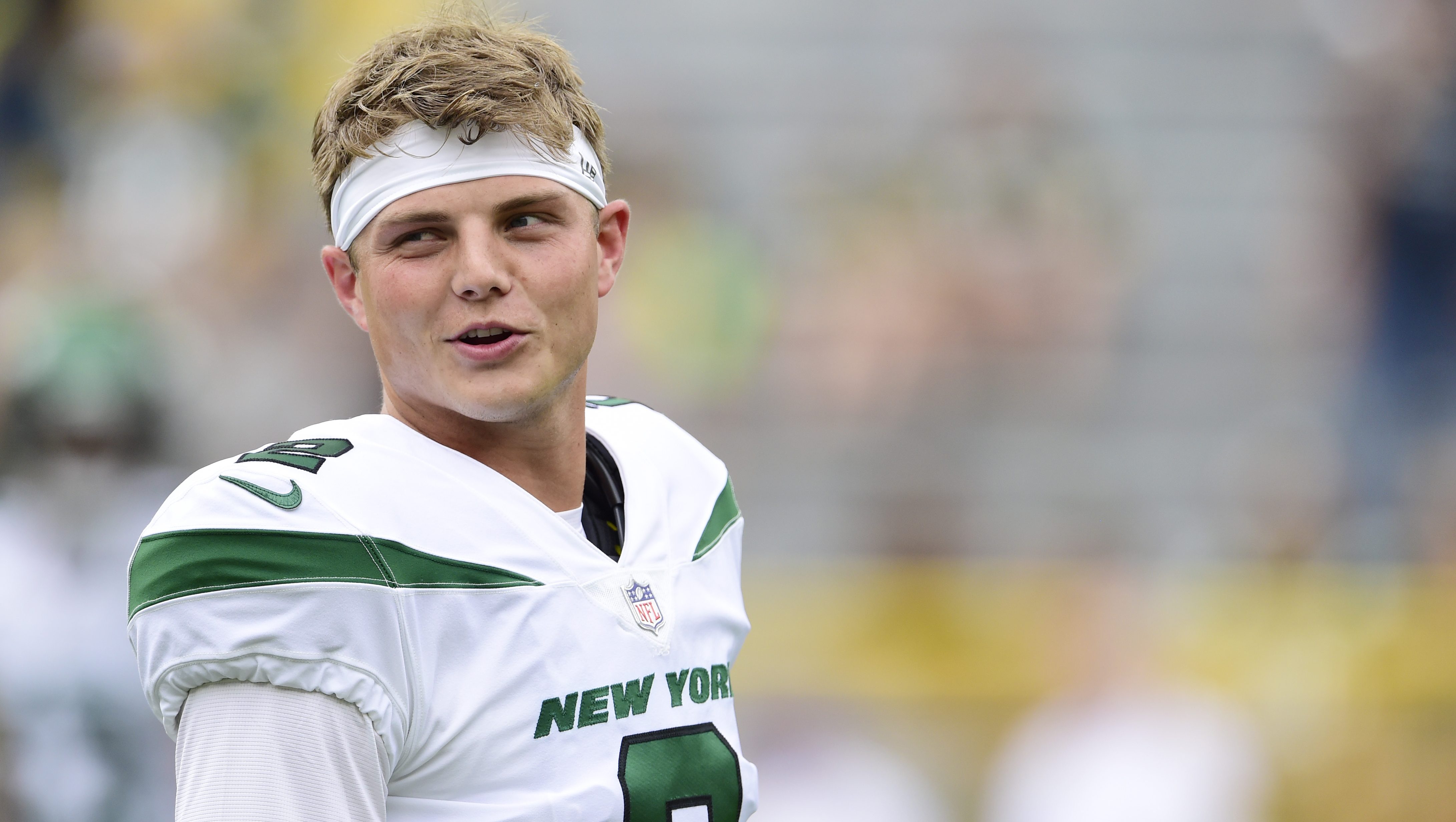 New York Jets QB Zach Wilson cheers on New York Islanders - Sports