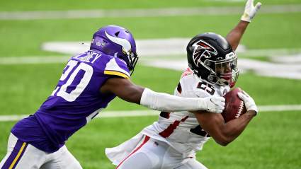 Vikings Cut QB to Sign Former Falcons RB