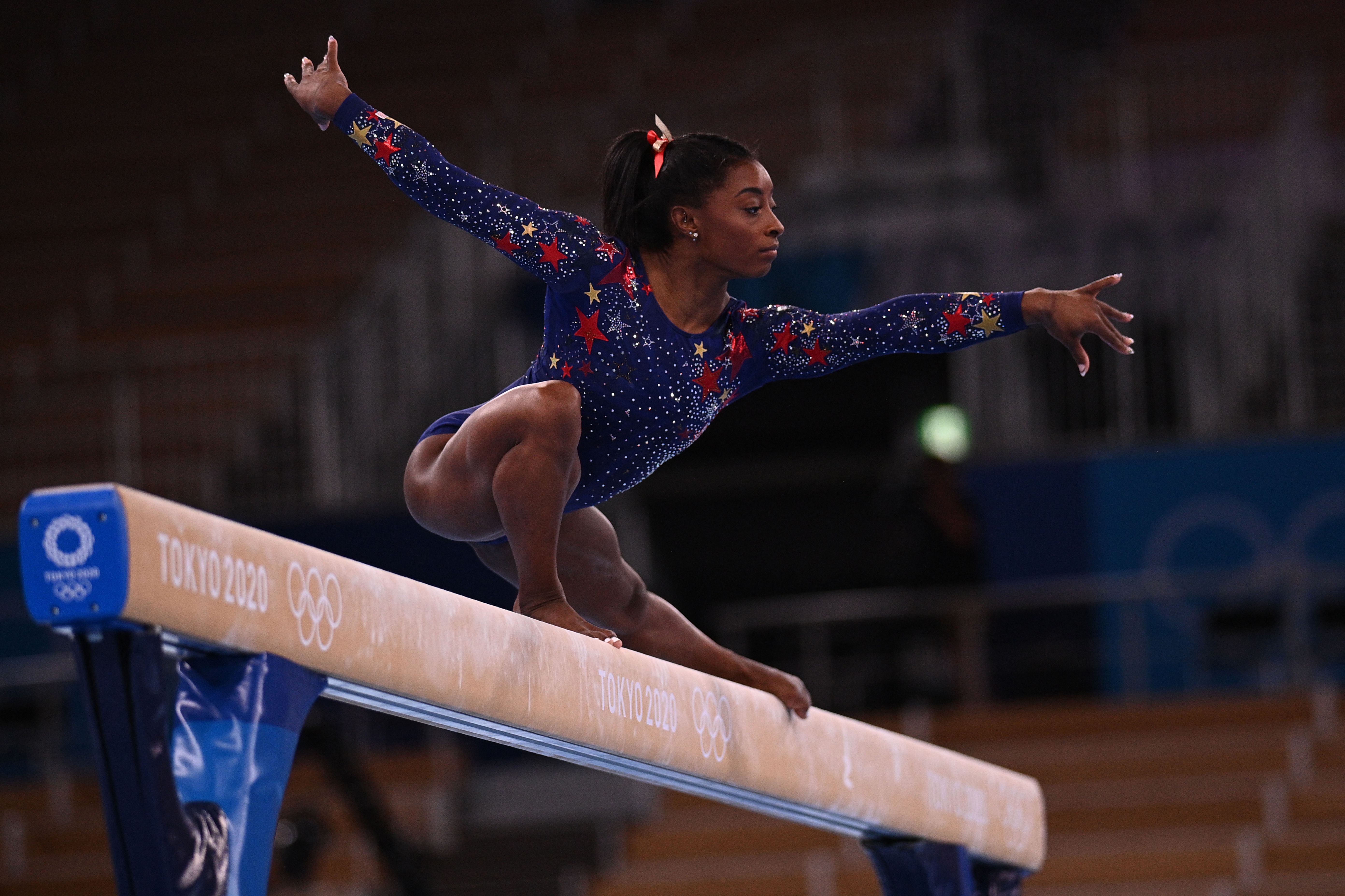 Watch Simone Biles On Balance Beam In Olympics: [VIDEO]