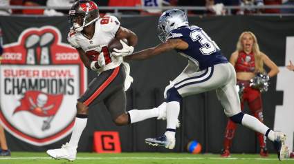 Bucs’ Bruce Arians Takes Hilarious Jab at Antonio Brown