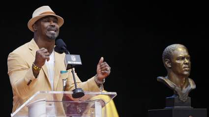 Eagles Exclusive: Brian Dawkins Bares Heart & Soul in New Book