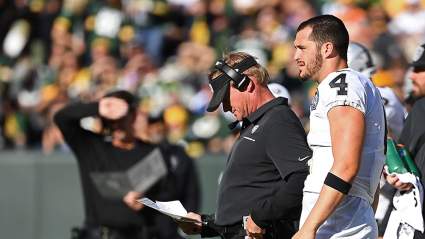 Raiders’ Jon Gruden Offers Key Update on Derek Carr’s Injury Status