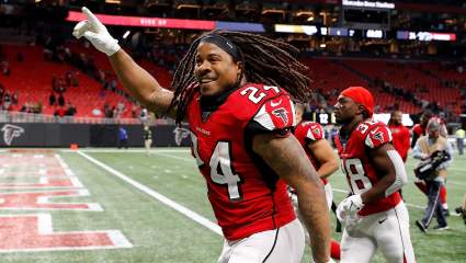 Ex-Falcons Star RB Signs With Ravens