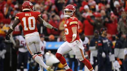 Patrick Mahomes Addresses Viral Meme Starring Him & Tyreek Hill