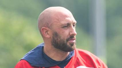 Patriots Promote & Sign Veteran QB to 1-Year Deal