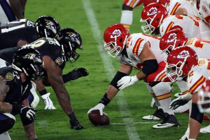 Saints Sign Former Chiefs Starting Lineman to Practice Squad: Report