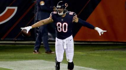 WATCH: Bears TE Jimmy Graham is Epic Skydiver