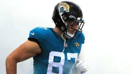 Packers Acquire New TE From Colts, Place DL on COVID List