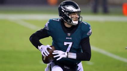 Ex-Eagles QB Among 13 Players Signed to 49ers Practice Squad