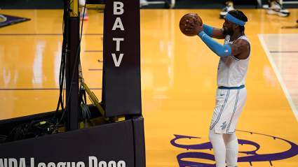 Insider Pushes Lakers to Re-Sign Guard Over Signing Ex-Magic Player