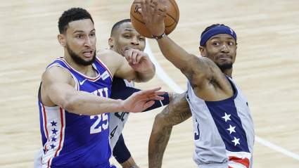 Lakers Have Similar Odds as Chinese Team to Land Star Guard