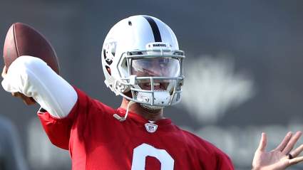 Raiders ‘Should Explore’ Trading QB, 2 Possible Suitors Named
