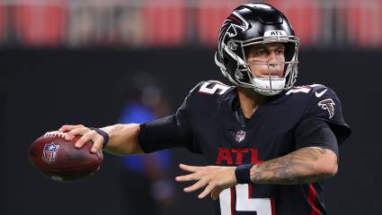 NFL Twitter Reacts to Falcons Rookie QB Playing TE