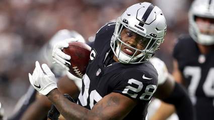 Raiders’ Josh Jacobs Sends Cryptic Tweet After Injury News