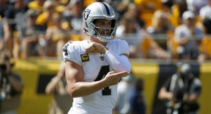 Raiders Sign QB on Heels of Giants Tryout After Derek Carr Injury Scare