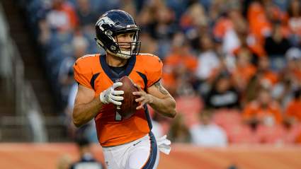 Raiders Sign Huge Quarterback to Replace Marcus Mariota