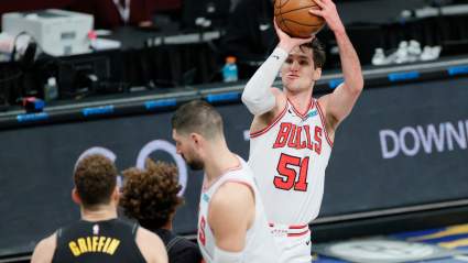 Celtics Ink Former Bulls Guard, NCAA Tourney Hero: Report