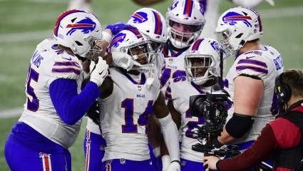 Bills WR Stefon Diggs Hilariously Referenced on Long-Running Soap Opera