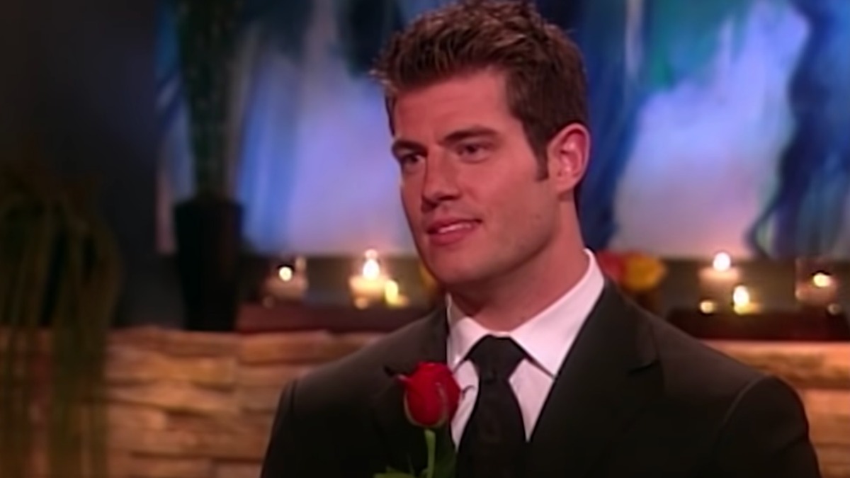 WATCH: Jesse Palmer Gave the Wrong Girl a Rose on 'The Bachelor'