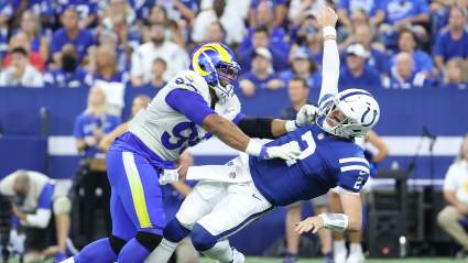 Rams DL Aaron Donald Sends Jared Goff Playful Warnings via Text