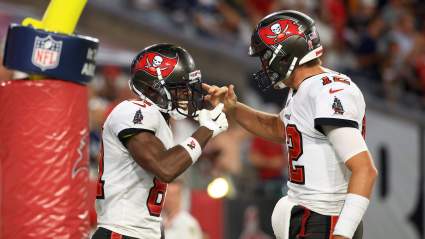 Antonio Brown Toasts Tom Brady in Instagram Message