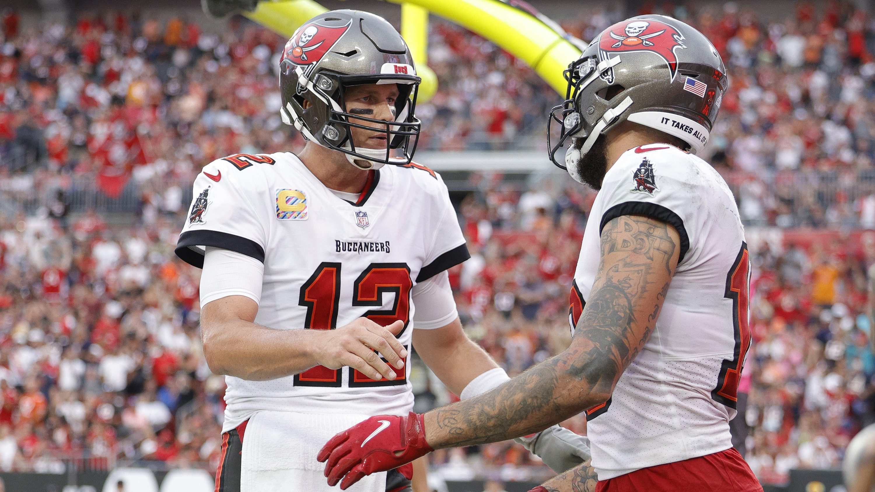 Tom Brady Jokingly Warns Mike Evans About Future