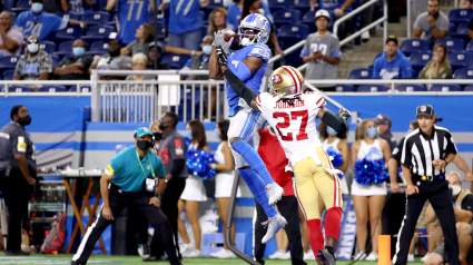 Lions’ Top Wideout Leaves Game, Potential Injury Diagnosed