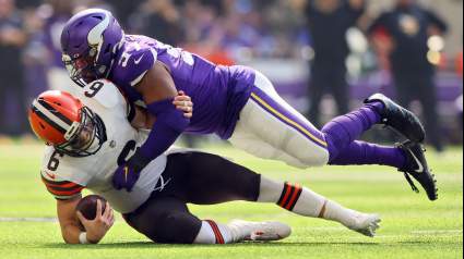 Browns Insider Reveals Severity of Baker Mayfield’s Shoulder Injury