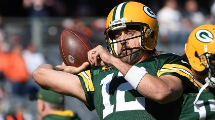 Aaron Rodgers Responds to Bears Defender Using Belt Celebration