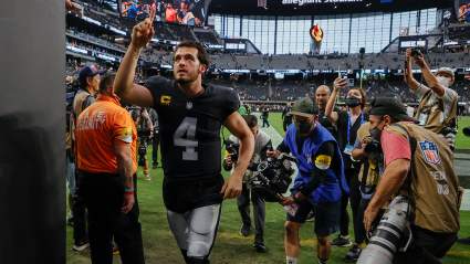 Raiders’ Rich Bisaccia Sends Definitive Message on Derek Carr