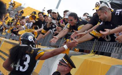 Troy Polamalu Arranged a Steelers Trade During Halftime Celebration [LOOK]