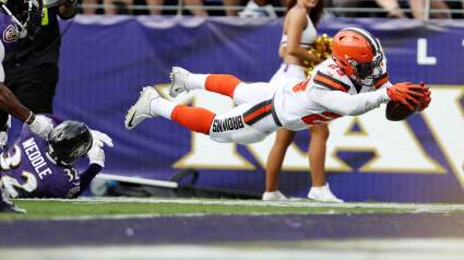 Bears Bring in 4 RBs for Workouts, Including Ex-Browns Starter