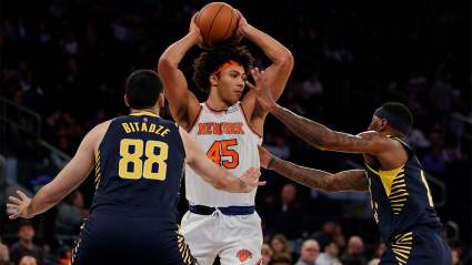 Derrick Rose Trying to Break New York Knicks Rookie Out of His Shell