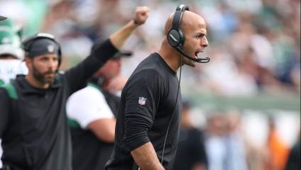 Fan-Favorite Jets Free Agent Target Expects to Be Available: Report