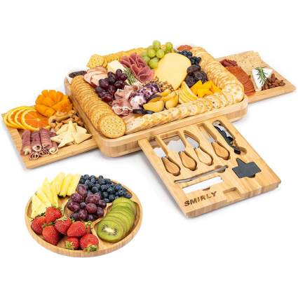 deluxe cheese board
