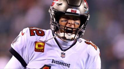Buccaneers’ Tom Brady Trolls Old Rival Before Bears Game