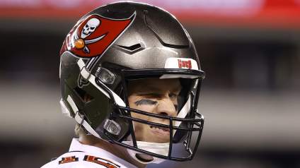 Tom Brady Piles on Aaron Rodgers’ Trolling of Bears Fans