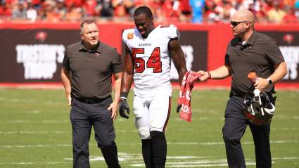 Buccaneers Get X-Ray Results on Lavonte David’s Injured Ankle
