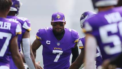 Vikings Welcome Back 3-Time All-Pro Just in Time for Steelers
