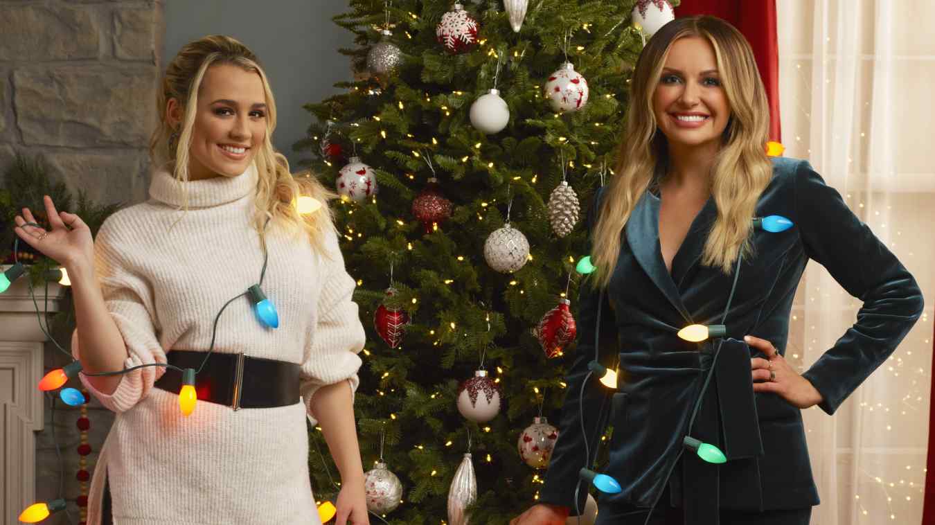 CMA Country Christmas 2021 Live Stream How to Watch