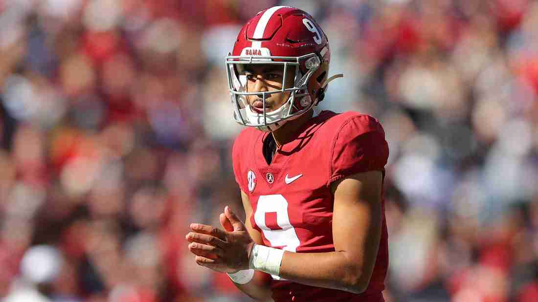 How to Watch Arkansas vs Alabama Football Live Online