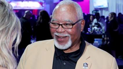 Chiefs Legend, NFL Hall of Famer Reveals Battle With Stage 4 Cancer