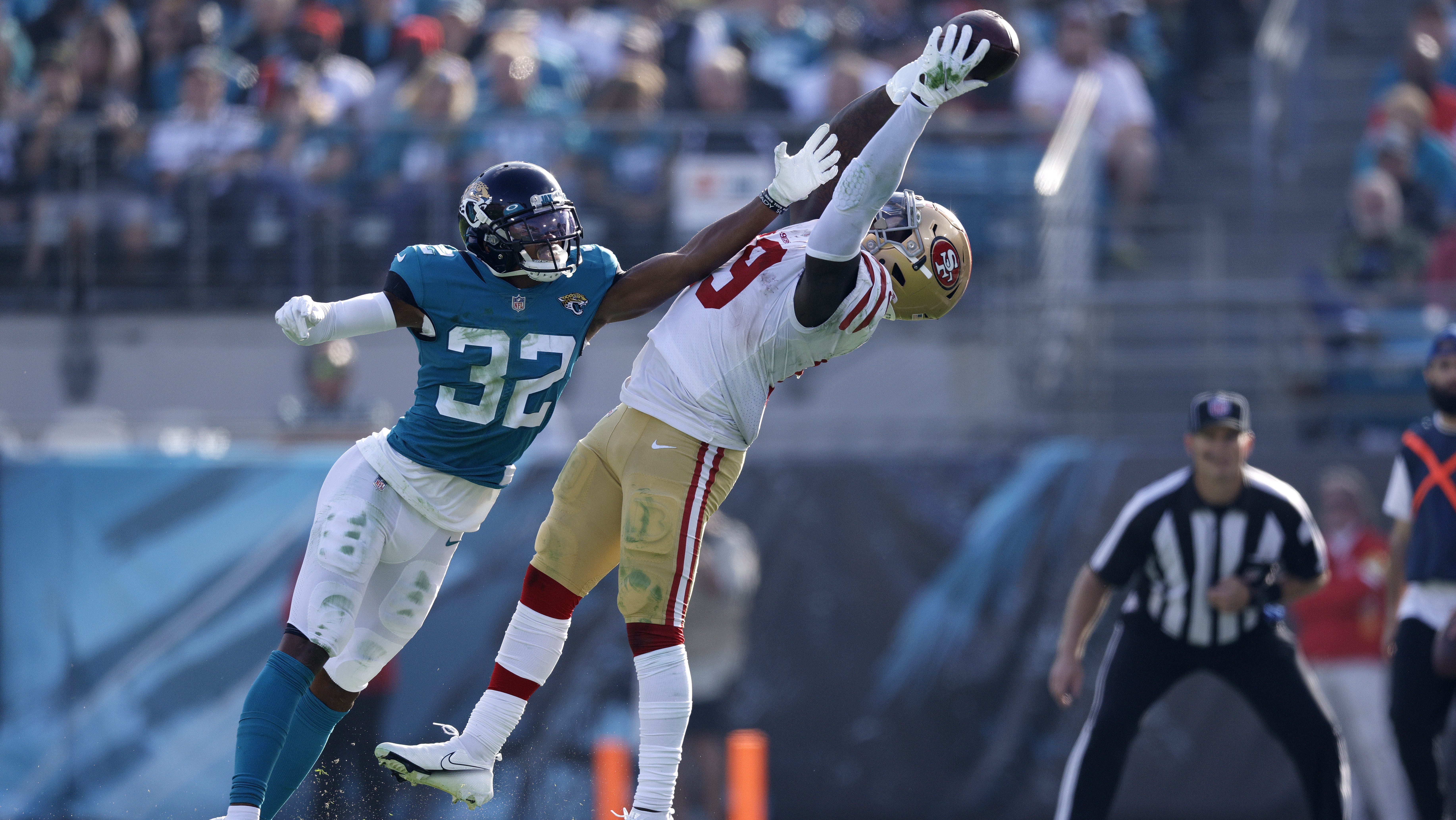 49ers pummel Rams in MNF