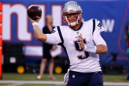 Broncos Sign Ex-Patriots QB Ahead of Week 10