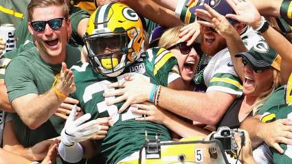 Chiefs Sign Recently Cut Giants Cornerback Ahead of Monday Night Football Clash